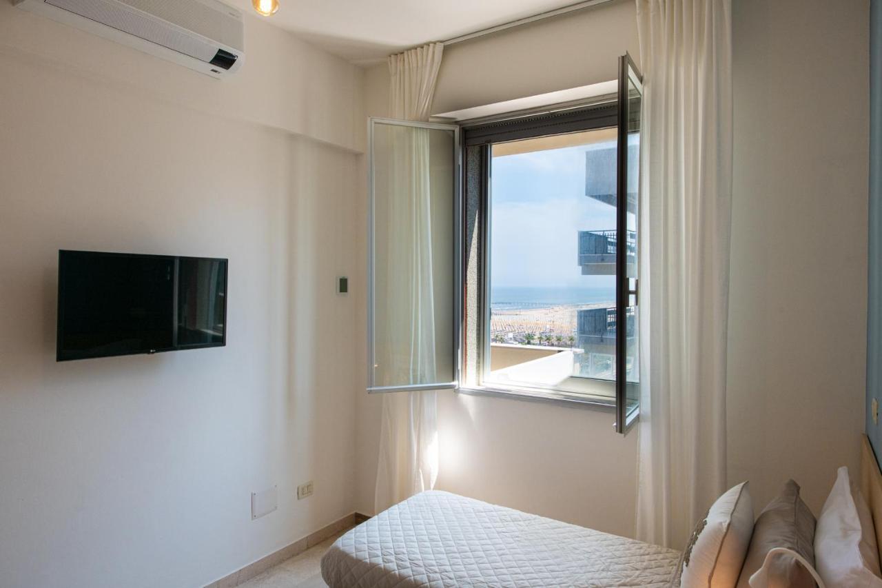 Apartamento Ventodue Rímini Exterior foto