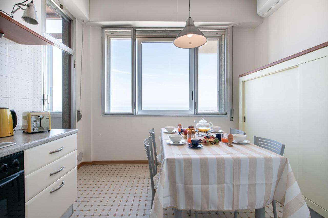 Apartamento Ventodue Rímini Exterior foto