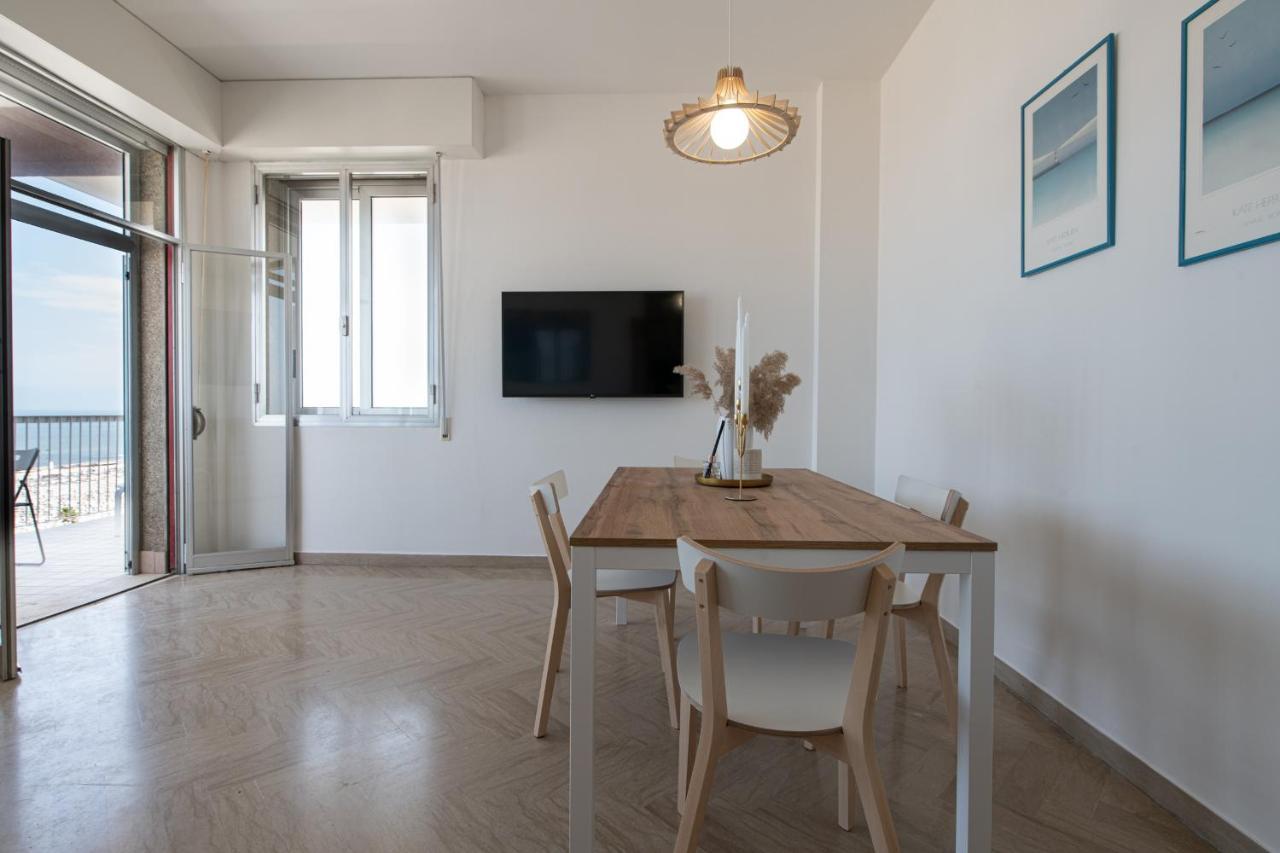 Apartamento Ventodue Rímini Exterior foto